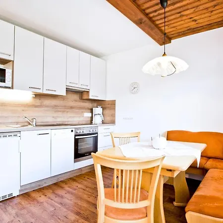 Haus Austria Апартаменты *